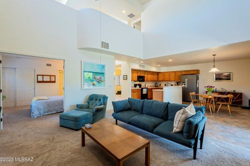 3121 Placita Agua Caliente, Tucson AZ  85712-1251 exterior