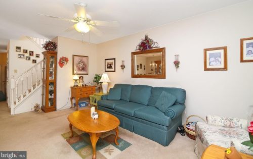 9 Kimberly Dr, Runnemede NJ 08078-2104 exterior