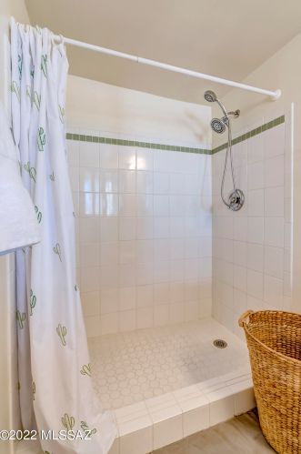 6611 Paseo San Ciro, Tucson AZ  85710-2107 exterior