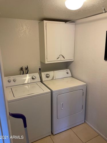 8224 33rd Ave, Phoenix AZ 85017-2303 exterior