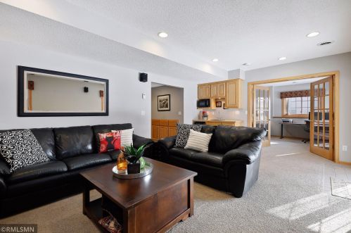 4133 Countryview Dr, Saint Paul MN 55123-3948 exterior