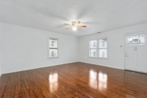 2109 12th St, Austin TX  78702-1703 exterior