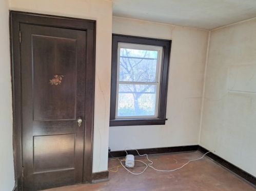 1305 Braddock Ave, Pittsburgh PA 15218-1638 exterior