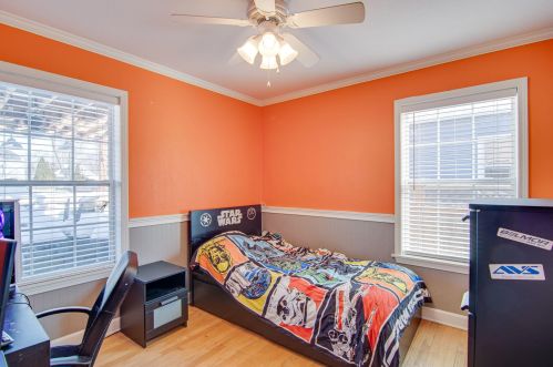 5446 Stack Dr, Milwaukee WI 53219-3137 exterior