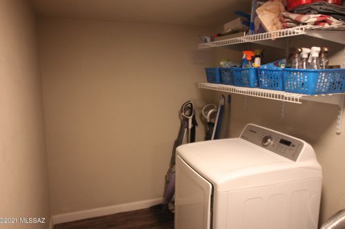 7365 Eastview Dr, Tucson AZ 85710-5519 exterior