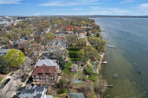 909 Spaight St, Madison WI 53703-4553 exterior