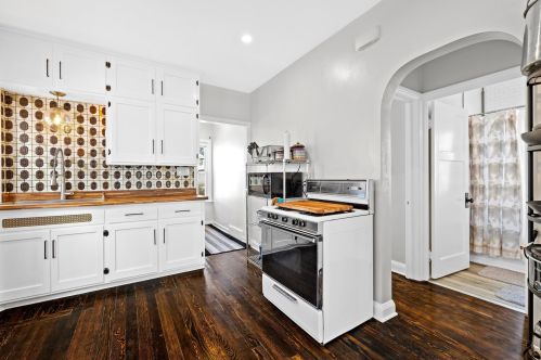 1937 95th St, Milwaukee WI  53227-1414 exterior