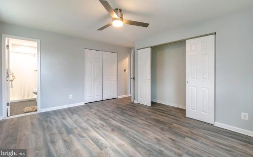 7935 Elvaton Rd, Glen Burnie MD 21061-6074 exterior