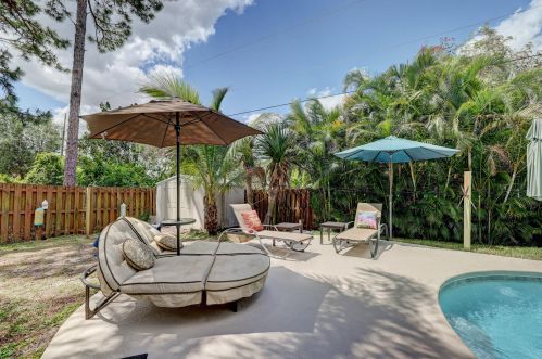 3444 Fashoda St, Fort Pierce FL 34953-4643 exterior