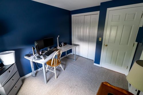 18 Vinton Dr, Concord NH 03303-1584 exterior