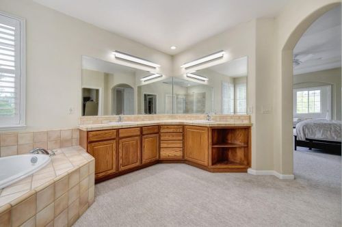 1094 Souza Dr, Folsom CA  95762-7550 exterior