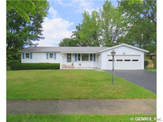 14 Donna Marie Cir, Rochester, NY 14606-3459
