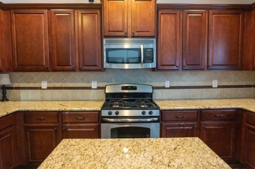 3734 Lake Enclave Way, Atlanta, GA 30349-1890