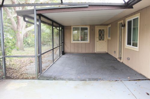 5704 Paleo Pines Cir, Fort Pierce FL  34951-2351 exterior