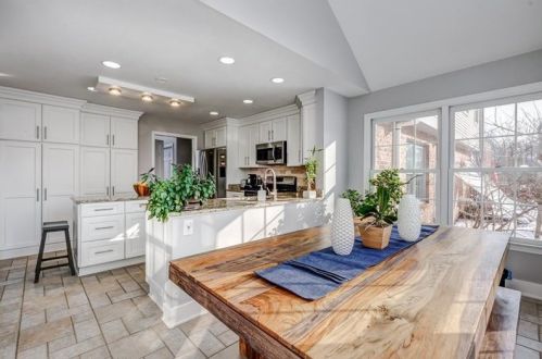 9001 Audubon Dr, Gibsonia PA 15044-6142 exterior