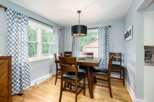 2019 Bloomfield Ave, Kalamazoo MI 49001-5212 exterior