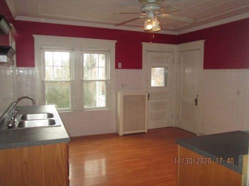 24 Henry Harris St, Chicopee MA 01020 exterior