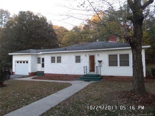 407 Alpine St, Kannapolis, NC 28081-2345