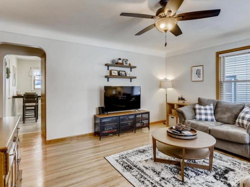 143 22nd Ave, South Saint Paul MN 55075-5846 exterior