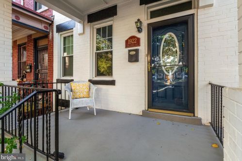 1922 1st St, Washington DC 20001-1480 exterior