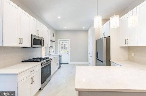 5132 12 St, Philadelphia PA 19123-1103 exterior