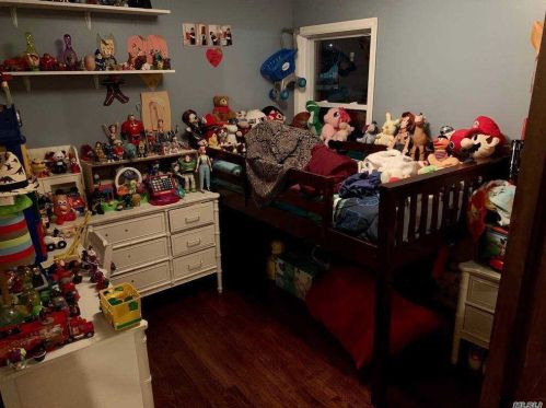 104 2 St, Huntington Station NY 11746-1408 exterior