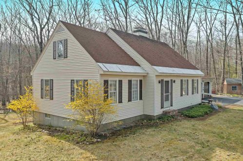 65 Little Pond Rd, Concord, NH 03301-3014