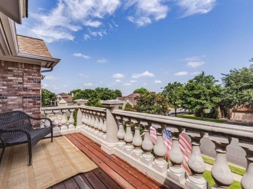 16101 Braesgate Dr, Austin TX  78717-4820 exterior