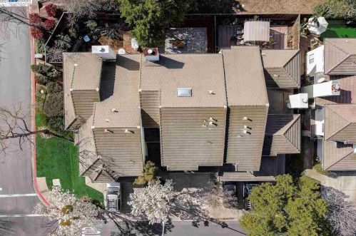 1036 Pinehurst Ct, Concord CA 94521-4532 exterior