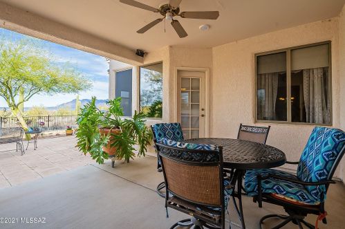 2621 Peter Seward Dr, Tucson AZ 85745-9611 exterior