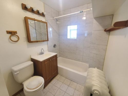 1900 59 Ave, Chicago IL 60804-2123 exterior