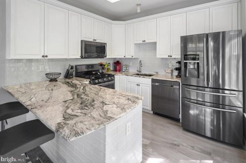 103 Kyle Ct, Trenton NJ 08690-1405 exterior