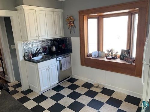 2256 13 St, Duluth MN 55810-1254 exterior