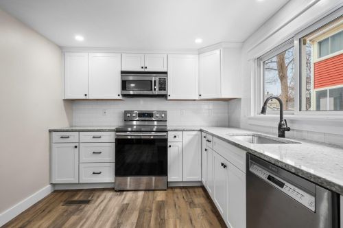 70 Stone St, Concord NH  03301-2765 exterior