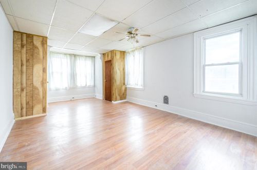 5435 American St, Philadelphia PA 19140-5726 exterior