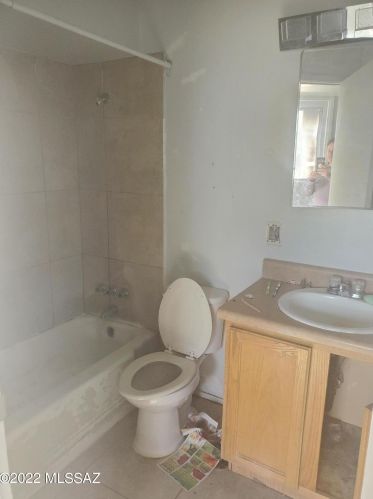 5104 29 St, Tucson AZ 85711-6308 exterior