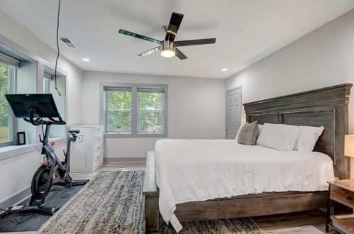 99 Holly Rd, Atlanta GA 30314-2002 exterior