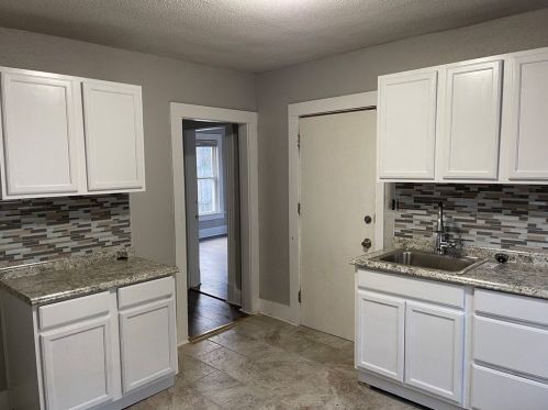 35 Genesee St, Springfield MA  01104-2430 exterior