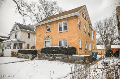 1219 Egleston Ave, Kalamazoo, MI 49001-3994