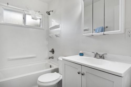 4912 78, Milwaukee WI 53223-5625 exterior