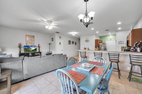 2534 Creekside Dr, Fort Pierce FL  34981-5100 exterior