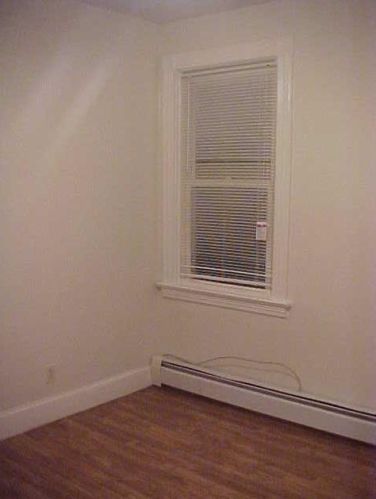 124 Ledge St, Providence RI 02904-1532 exterior