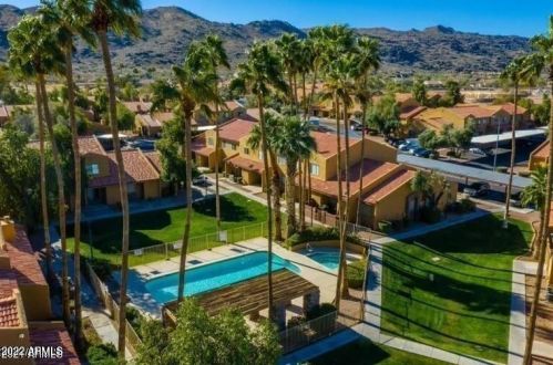 3511 Baseline Rd, Phoenix AZ  85042-7225 exterior