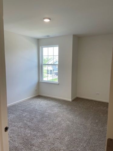 2115 Serenity Ln, Bull Valley IL 60098-7017 exterior