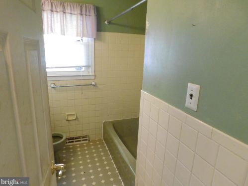 935 Maple Ave, Roebling NJ 08554-1808 exterior