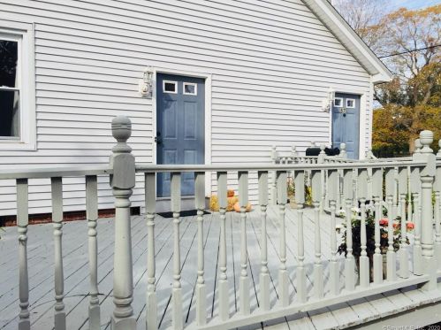 87 East St, Windsor CT  06095-2408 exterior