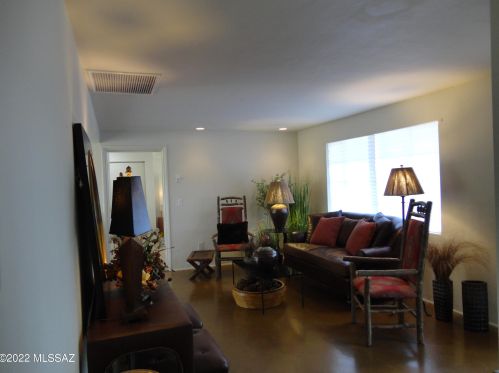 3138 Pima St, Tucson AZ 85712-3461 exterior