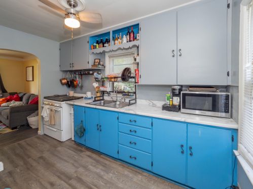 5269 Keyes Dr, Kalamazoo MI 49004-2613 exterior