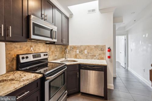 1414 Dickinson St, Philadelphia PA  19146-4817 exterior