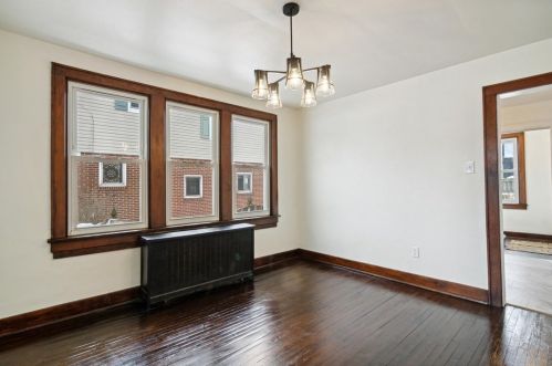 1614 Aurelius St, Pittsburgh PA 15218-2320 exterior